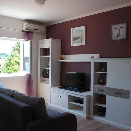 Ante Carov Apartment Verunić エクステリア 写真