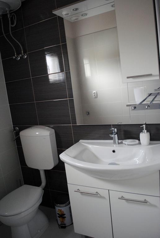 Ante Carov Apartment Verunić エクステリア 写真